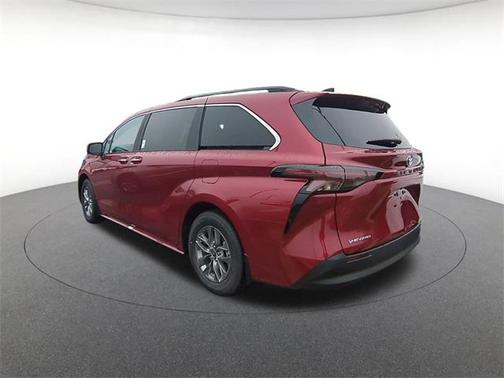2025 Toyota Sienna Platinum 7 Passenger