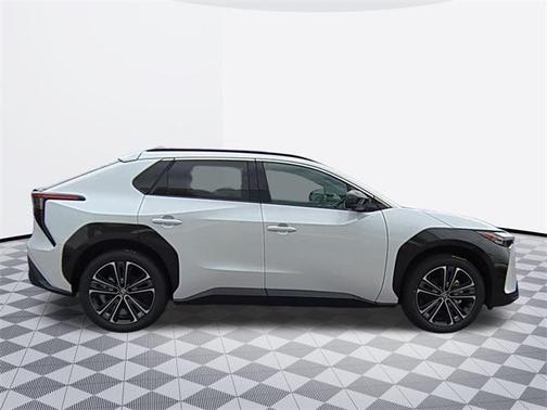 2025 Toyota bZ4X Limited