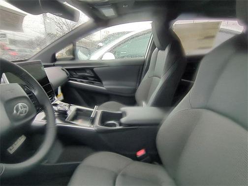 2025 Toyota bZ4X XLE