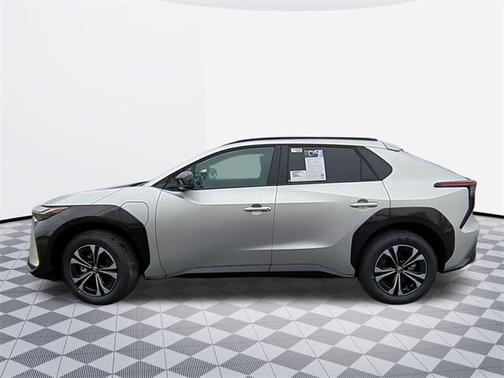 2025 Toyota bZ4X XLE