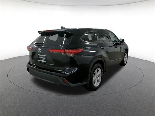 2020 Toyota Highlander LE