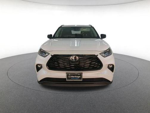 2025 Toyota Highlander Hybrid XLE