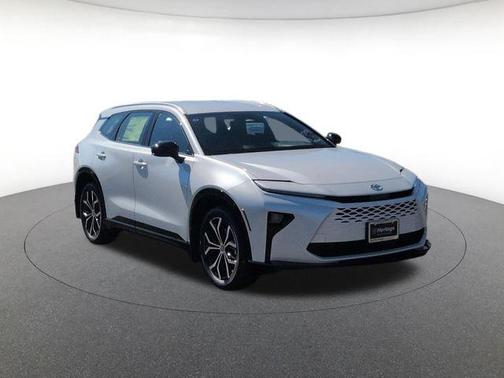 Oxygen White 2026 Toyota Crown Signia XLE