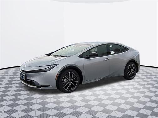 2025 Toyota Prius XLE
