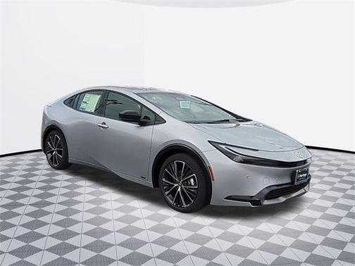 2025 Toyota Prius XLE