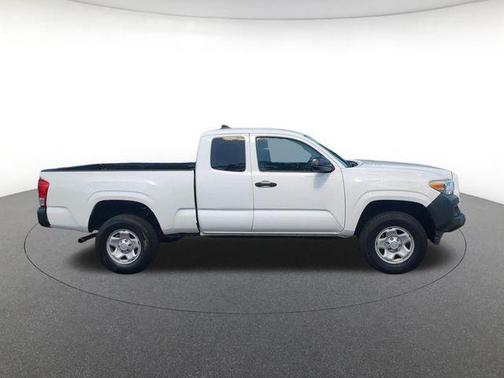 Super White 2016 Toyota Tacoma SR