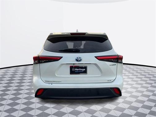 2021 Toyota Highlander Hybrid XLE