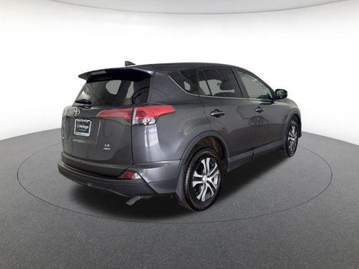 Magnetic Gray Metallic 2018 Toyota RAV4 LE