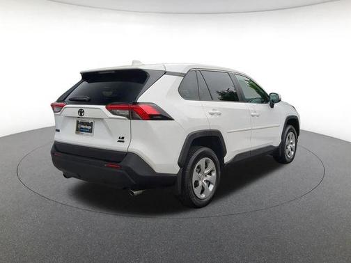 Ice Cap 2023 Toyota RAV4 LE