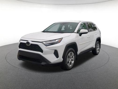 Ice Cap 2023 Toyota RAV4 LE