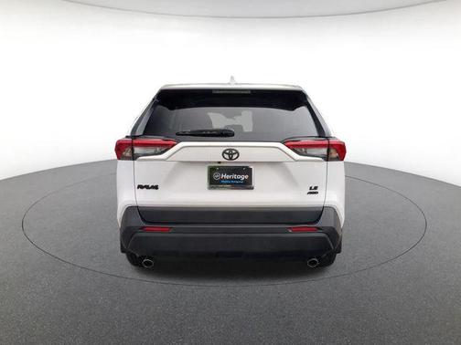Ice Cap 2023 Toyota RAV4 LE