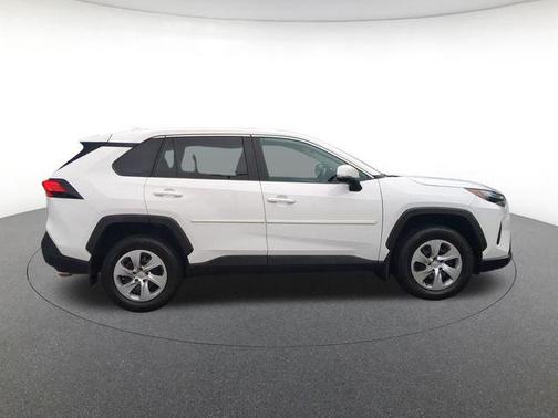Ice Cap 2023 Toyota RAV4 LE