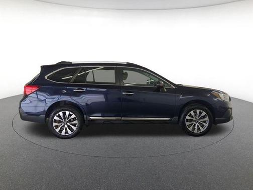 Dark Blue Pearl 2018 Subaru Outback 2.5i Touring