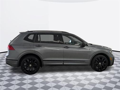 2021 Volkswagen Tiguan 2.0T SE R-Line Black