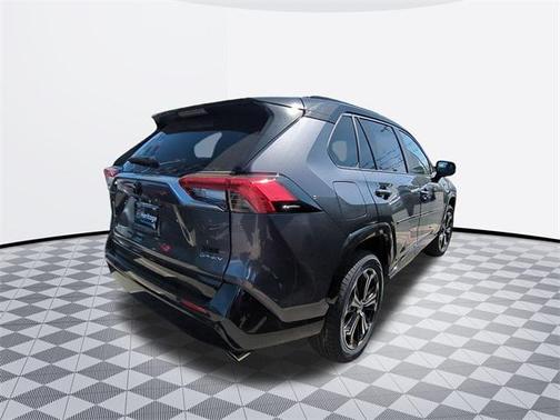 2025 Toyota RAV4 Hybrid SE