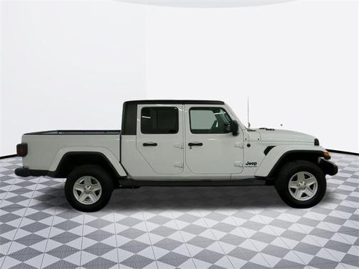 2022 Jeep Gladiator Sport S