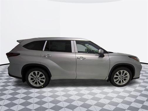 2025 Toyota Grand Highlander XLE