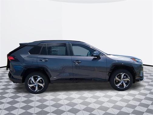 2025 Toyota RAV4 Hybrid SE