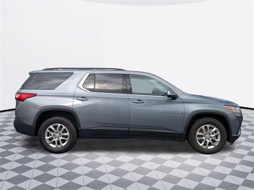 2021 Chevrolet Traverse LT Cloth