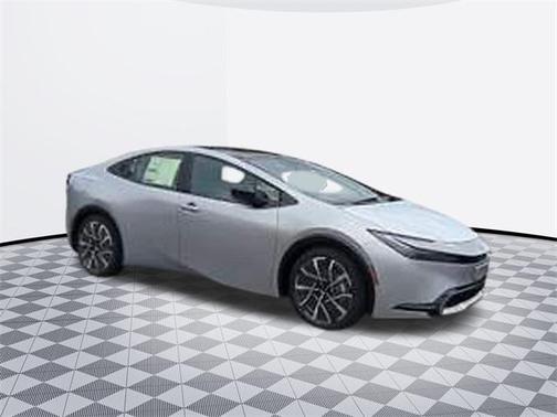 2025 Toyota Prius L