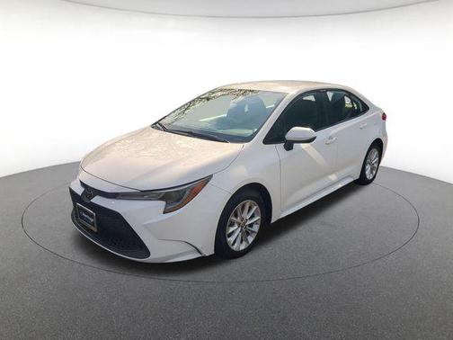 Super White 2021 Toyota Corolla LE
