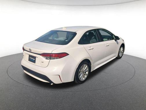 Super White 2021 Toyota Corolla LE