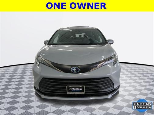 2022 Toyota Sienna XLE