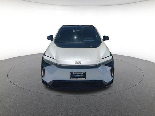 Wind Chill Pearl 2024 Toyota bZ4X XLE