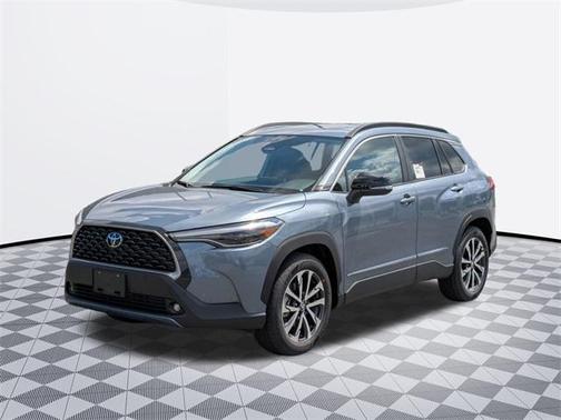 2025 Toyota Corolla Cross XLE