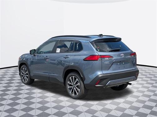 2025 Toyota Corolla Cross XLE