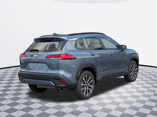2025 Toyota Corolla Cross XLE