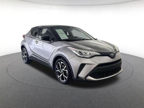 Silver Knockout Metallic w/Black Roof 2020 Toyota C-HR XLE