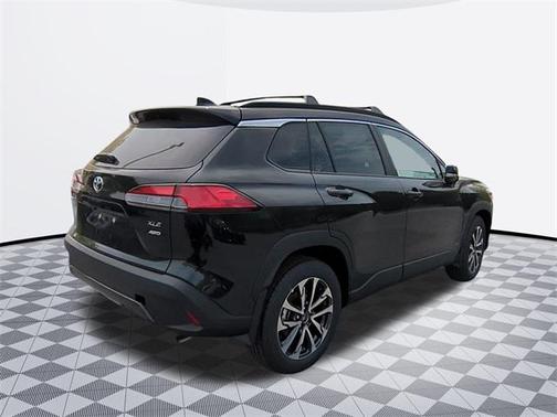 2025 Toyota Corolla Cross XLE