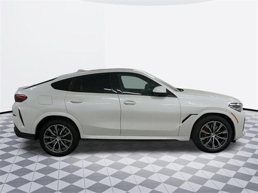 2022 BMW X6 xDrive40i