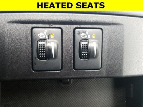 Photo 4 of 25 of 2015 Toyota Camry XSE