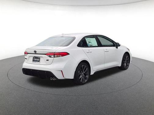 Ice Cap 2026 Toyota Corolla SE
