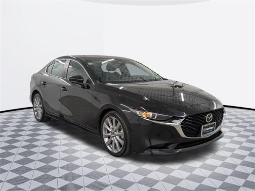 2022 Mazda Mazda3 FWD w/Preferred Package