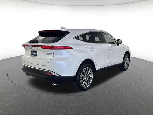 Blizzard Pearl 2021 Toyota Venza Limited