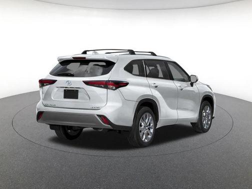 Wind Chill Pearl 2026 Toyota Highlander Limited