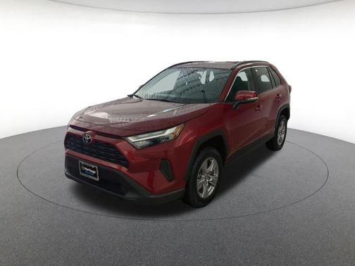 Pearl 2025 Toyota RAV4 XLE