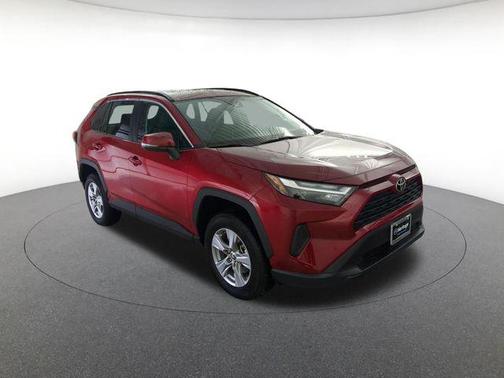 Pearl 2025 Toyota RAV4 XLE