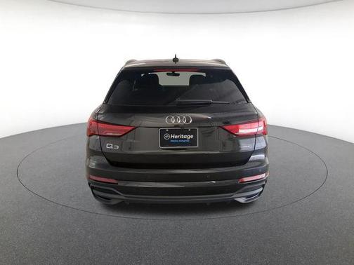 Mythos Black Metallic 2025 Audi Q3 Premium 45 TFSI S line quattro Tiptronic