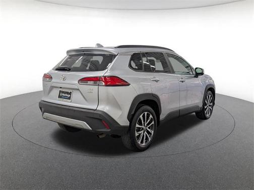 2022 Toyota Corolla Cross XLE