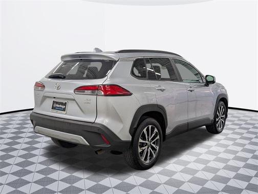 2022 Toyota Corolla Cross XLE