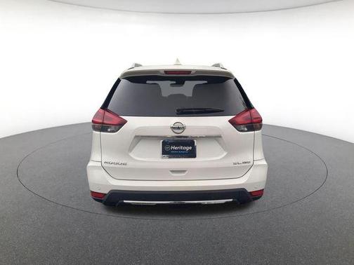 Pearl White Tricoat 2020 Nissan Rogue SL