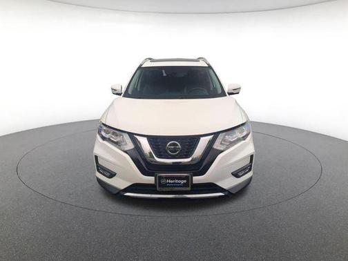 Pearl White Tricoat 2020 Nissan Rogue SL