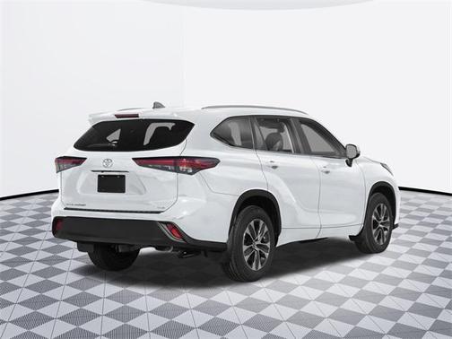 2025 Toyota Highlander XLE