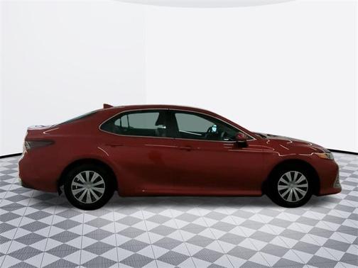 2024 Toyota Camry Hybrid LE