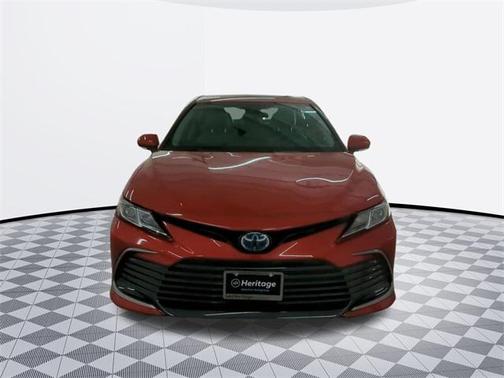 2024 Toyota Camry Hybrid LE