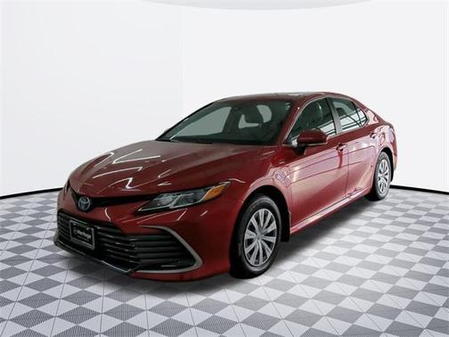 2024 Toyota Camry Hybrid LE